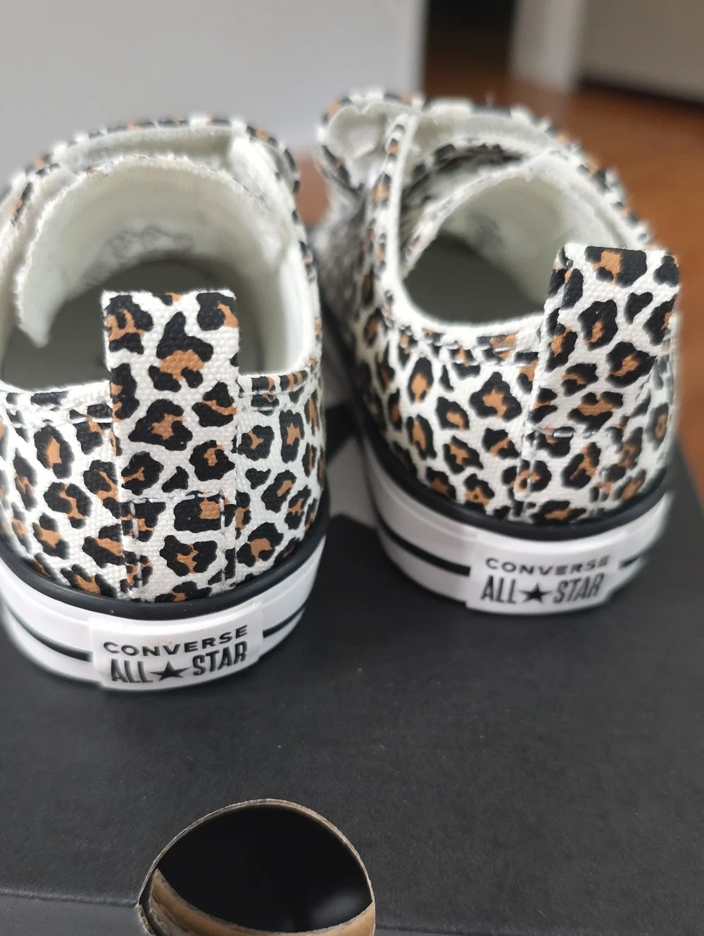 NEW In Box Leopard Converse Chuck Taylor All Star Sneakers- 5 Infant